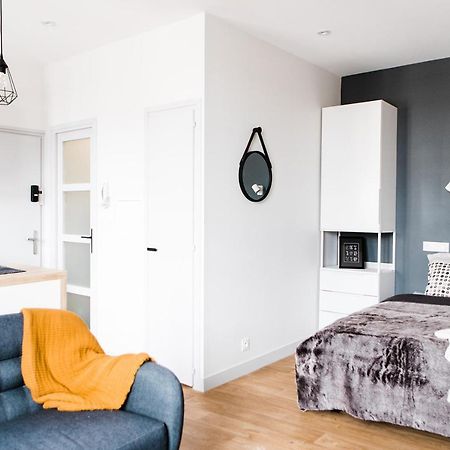 L'Audacieux Studio Lumineux Renove Et Equipe En Centre Ville Fontenay-le-Comte Ngoại thất bức ảnh
