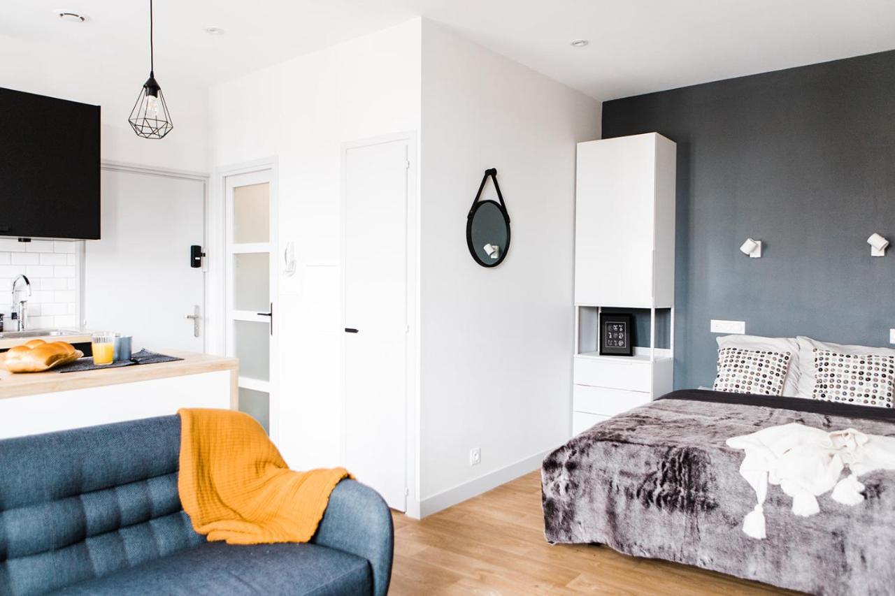 L'Audacieux Studio Lumineux Renove Et Equipe En Centre Ville Fontenay-le-Comte Ngoại thất bức ảnh